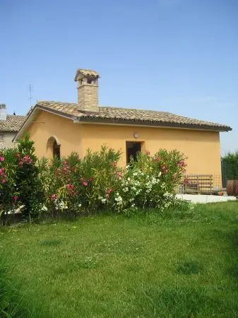 Villa Trifamiliare via Madonna Del Piano 34, Montecarotto
