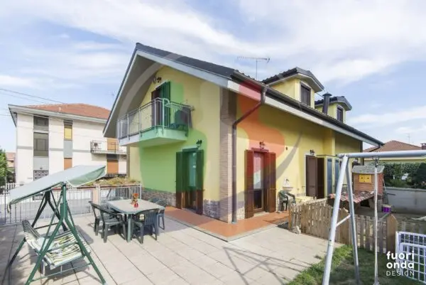 Villa via La Loggia 36/2, Vinovo