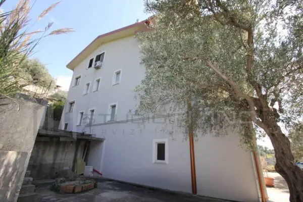 Casa Indipendente via Vence 39, Zumpano
