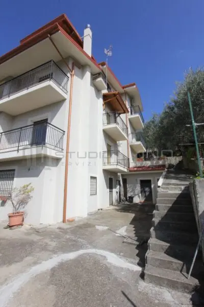 Casa Indipendente via Vence 39, Zumpano