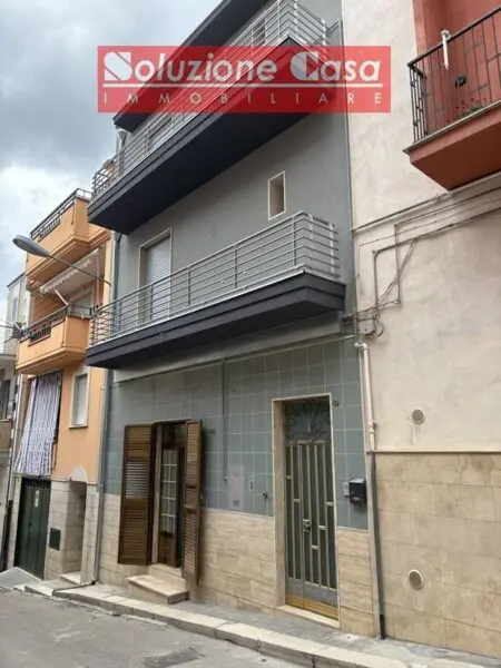 Casa Semindipendente via Capri, Canosa Di Puglia