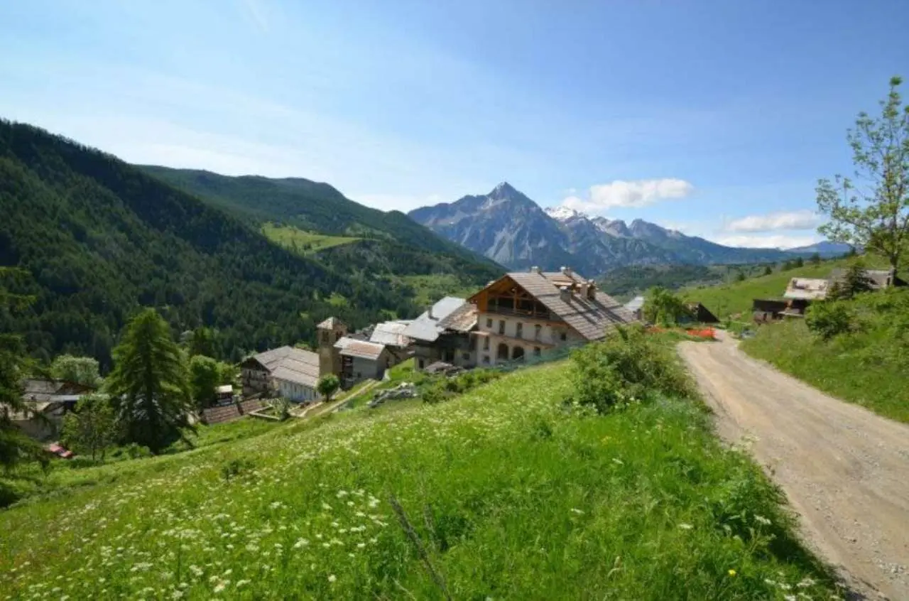 Immagine per Baita/Chalet/Trullo in vendita a Sauze di Cesana Borgo Thures 