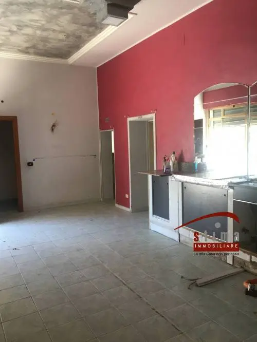 Immagine per Locale Commerciale in vendita a Siracusa viale teocrito 28