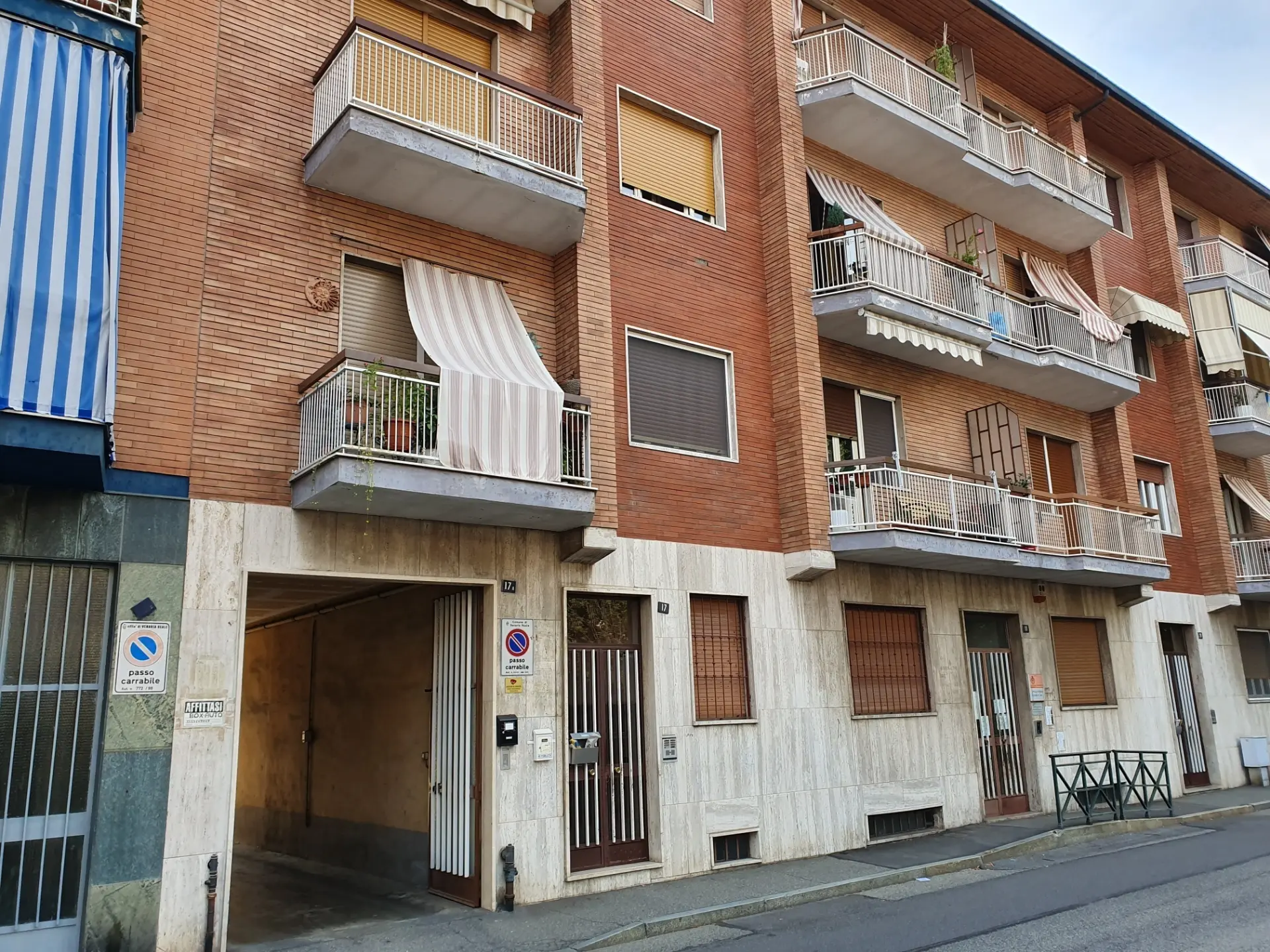 Immagine per Garage in vendita a Venaria Reale via Zanellato 17