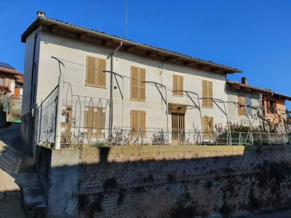 Villa via Vittorio Veneto 1, San Paolo Solbrito