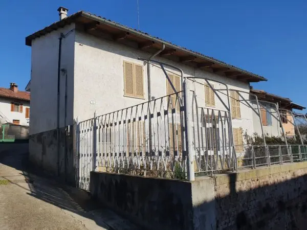 Villa via Vittorio Veneto 1, San Paolo Solbrito
