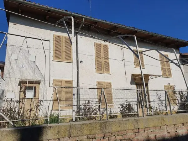 Villa via Vittorio Veneto 1, San Paolo Solbrito