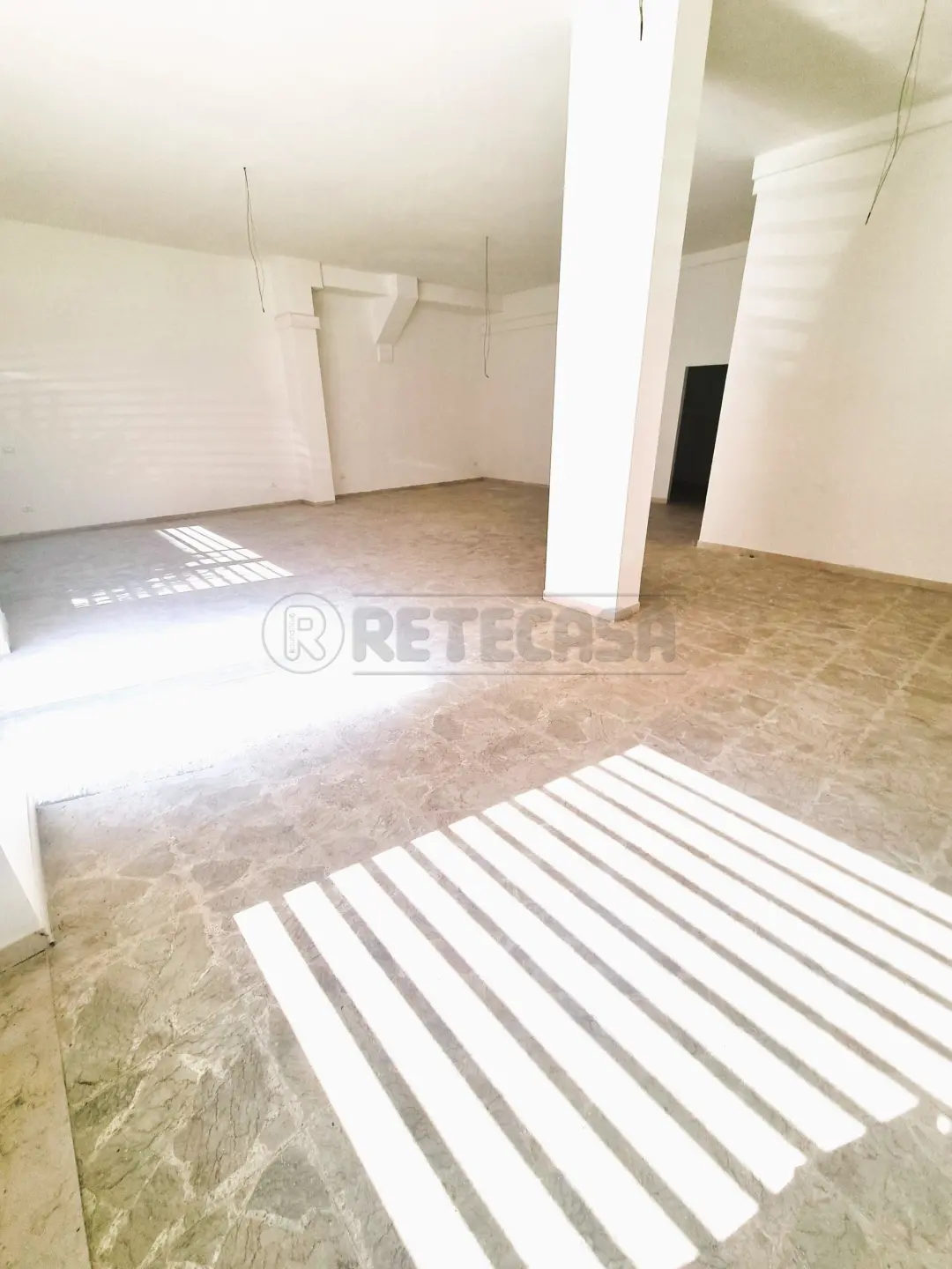 Immagine per Locale commerciale in vendita a Pescara via Conte Di Ruvo