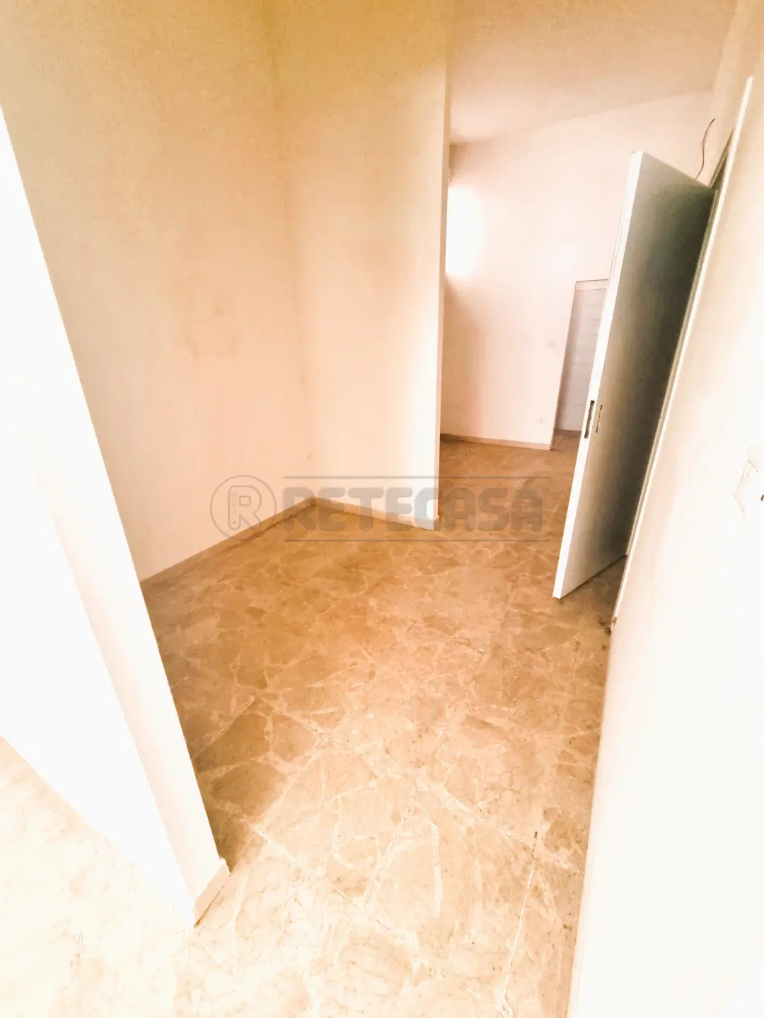 Immagine per Locale commerciale in vendita a Pescara via Conte Di Ruvo