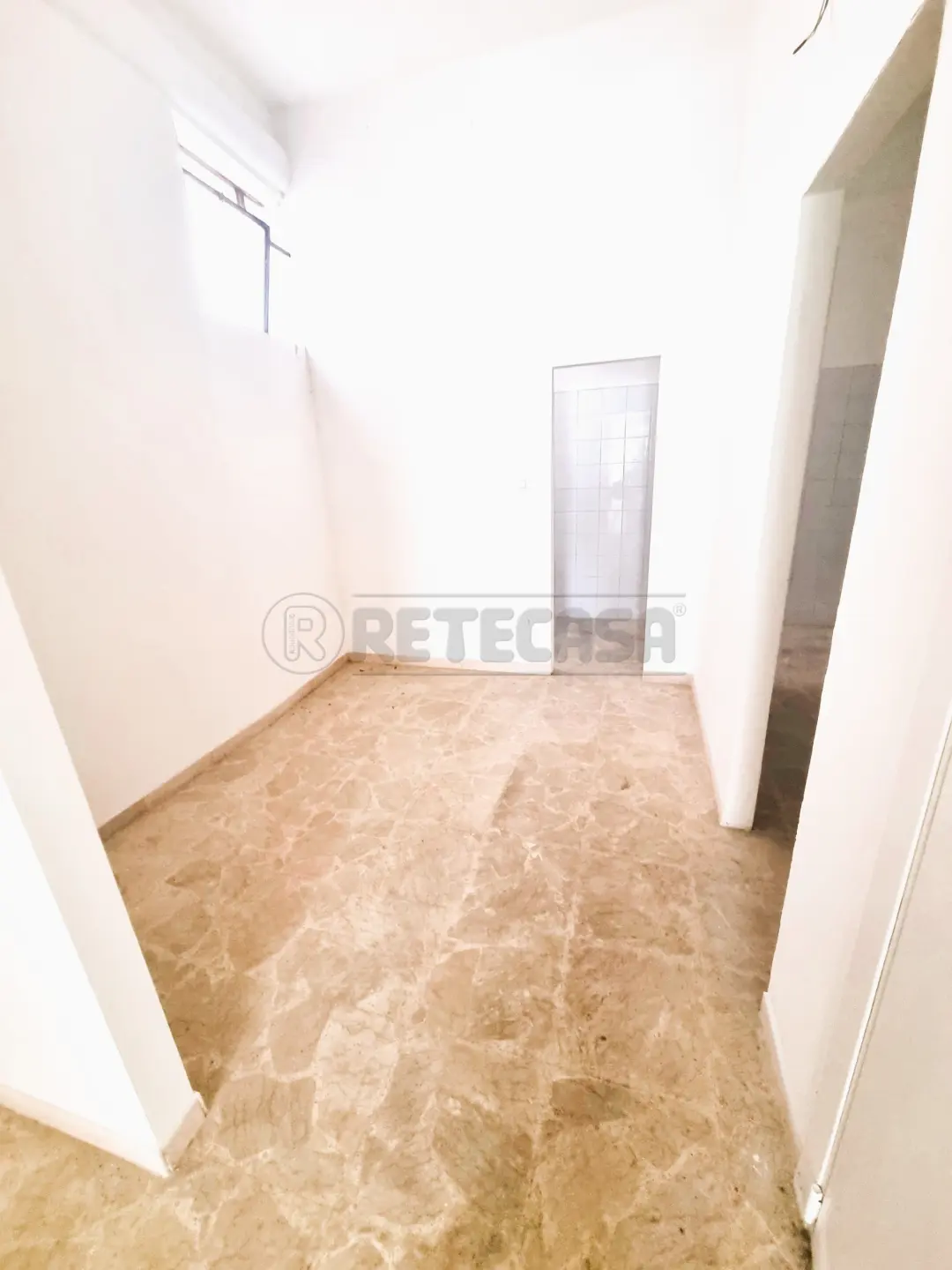 Immagine per Locale commerciale in vendita a Pescara via Conte Di Ruvo