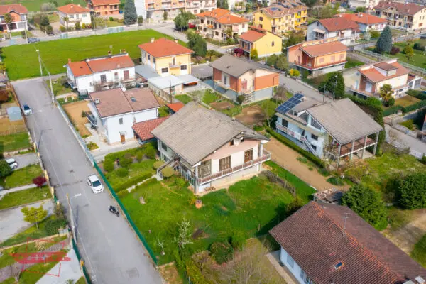 Villa via Rossini 5, San Damiano D'Asti