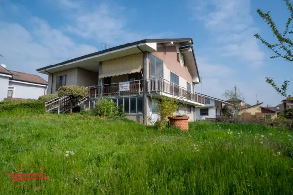 Villa via Rossini 5, San Damiano D'Asti