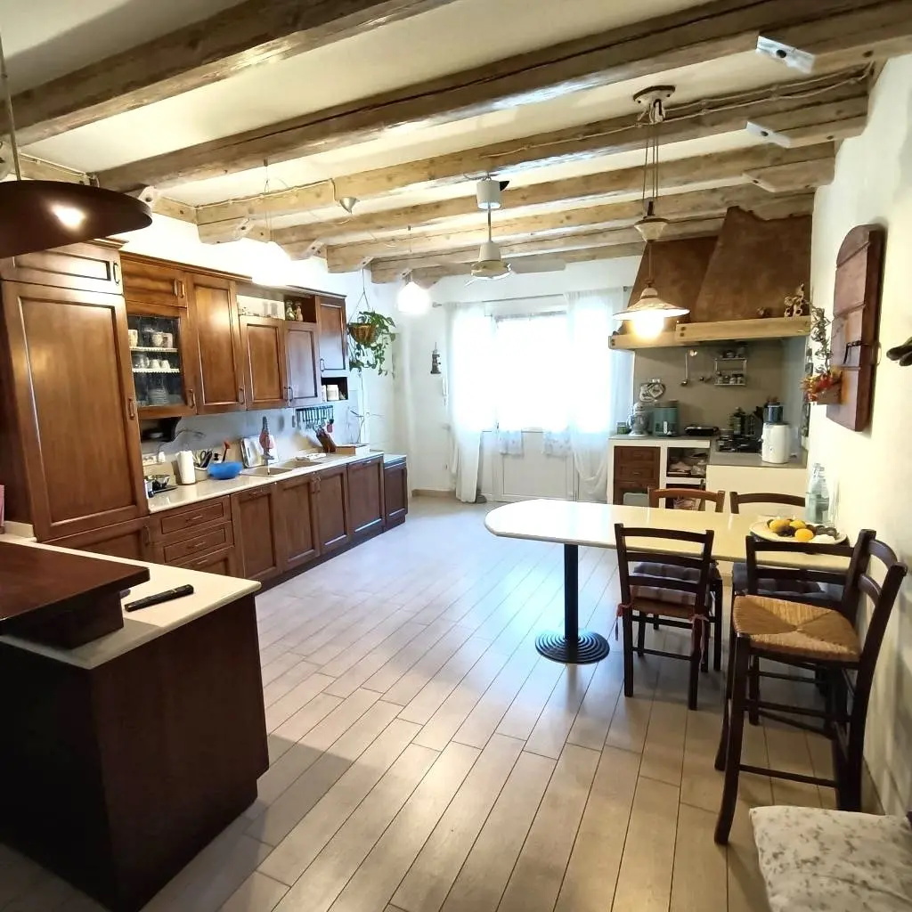 Immagine per Porzione di casa in vendita a San Martino di Venezze via Tronà Di Sopra 542