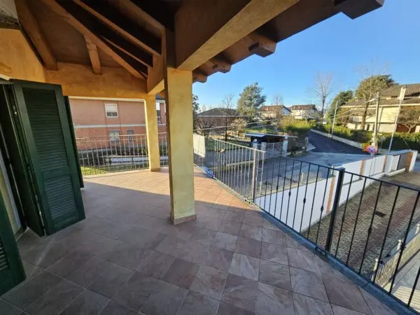 Villa A Schiera via Alfieri 53, San Gillio
