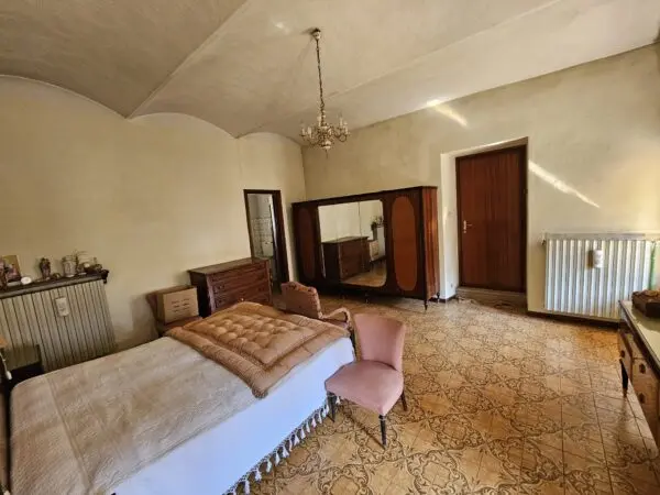 Casale via San Giuliano 8, Barbania