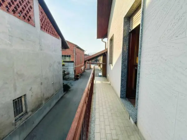 Terratetto 1, Front