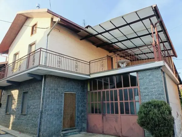 Terratetto 1, Front