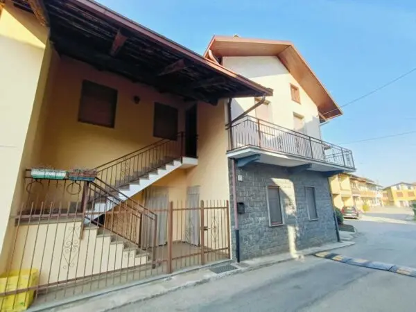 Terratetto 1, Front
