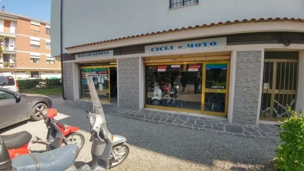 Commerciale via Spotorno 67, Morane, Modena