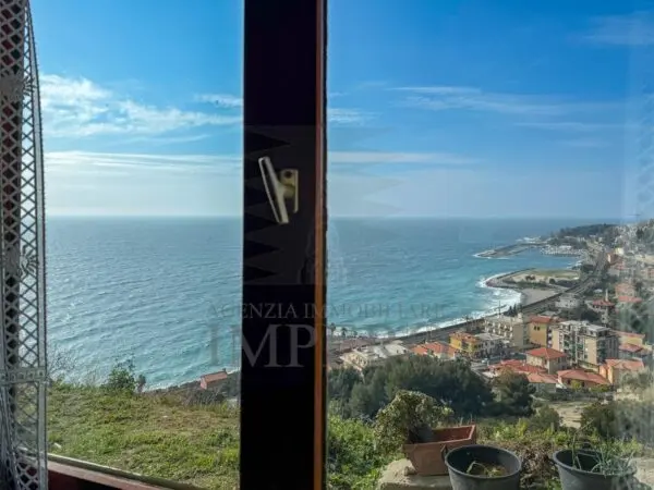 Villa strada Della Cava 18, Bordighera