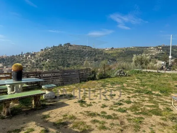Villa strada Della Cava 18, Bordighera