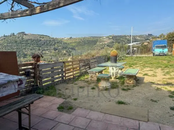 Villa strada Della Cava 18, Bordighera