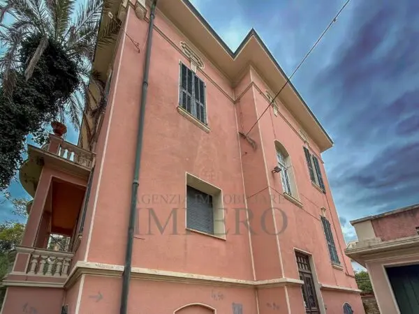 Villa piazza Giuseppe Mazzini 11, Bordighera