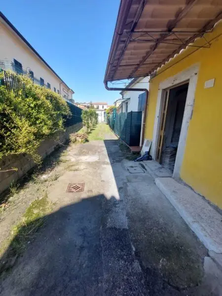 Terratetto piazza Gino Menconi 12, Carrara