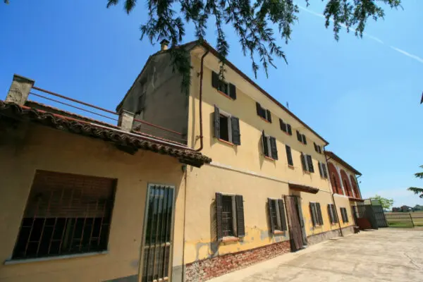 Casale strada Comunale Santa Maria Del Tempio, Casale Monferrato