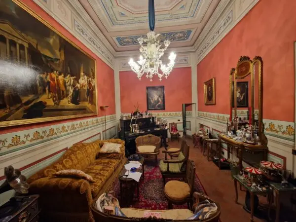 Appartamento piazza San Pietro Somali, Centro Storico, Lucca