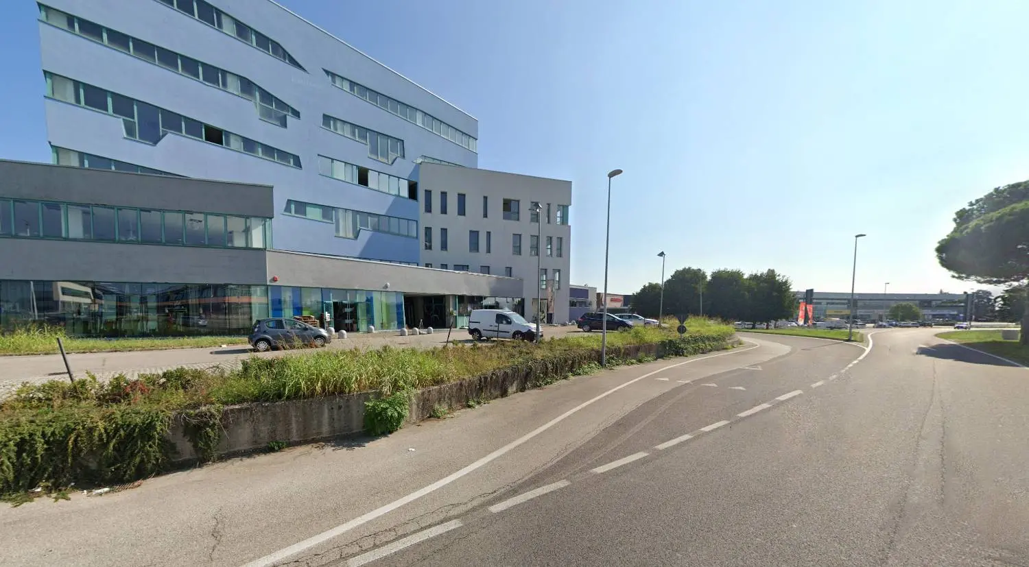 Immagine per Negozio in vendita a Thiene via Gombe