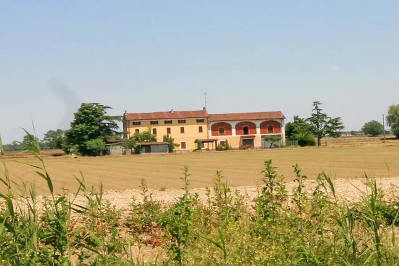 Immagine per Casale in Vendita a Casale Monferrato Strada Comunale Santa Maria Del Tempio