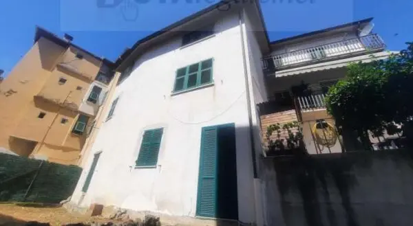 Appartamento via Vecchiora 6, La Spezia