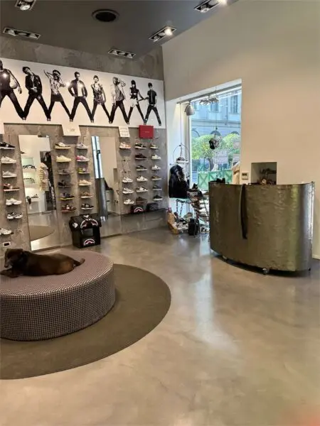 Negozio via Carlo Alberto 47, Torino