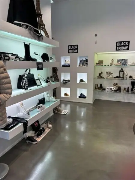 Negozio via Carlo Alberto 47, Torino
