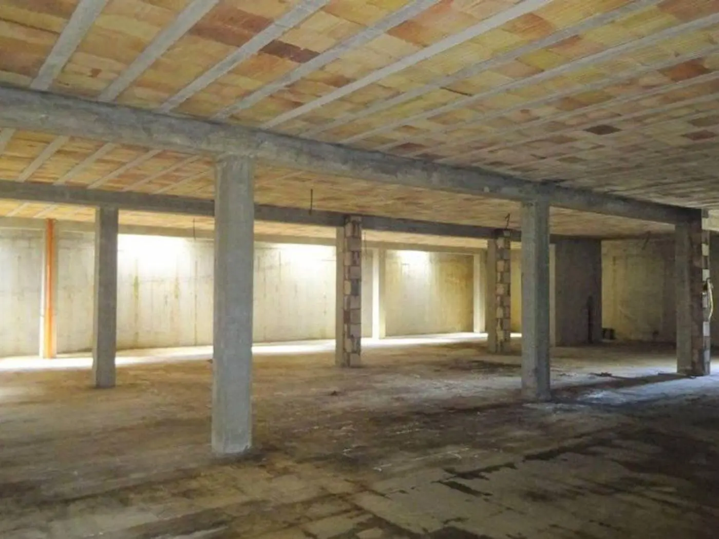 Immagine per Locale commerciale in vendita a Colli del Tronto via Giacomo Leopardi