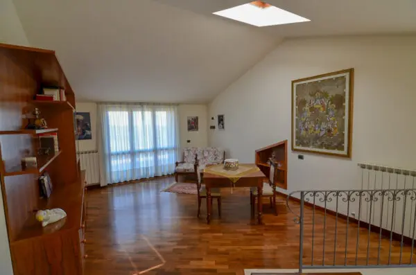 Villa Trifamiliare via Degli Olmi 9, Acquaviva Picena