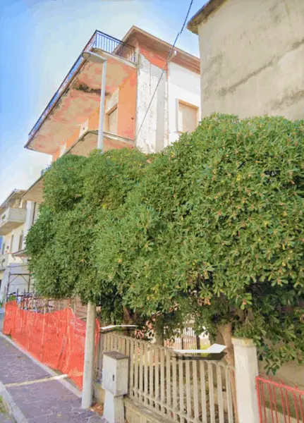 Villa Trifamiliare Alba Adriatica