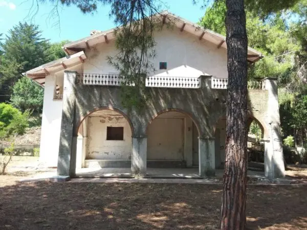 Villa Trifamiliare via Vascello, Tortoreto