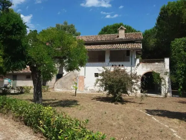 Villa Trifamiliare via Vascello, Tortoreto