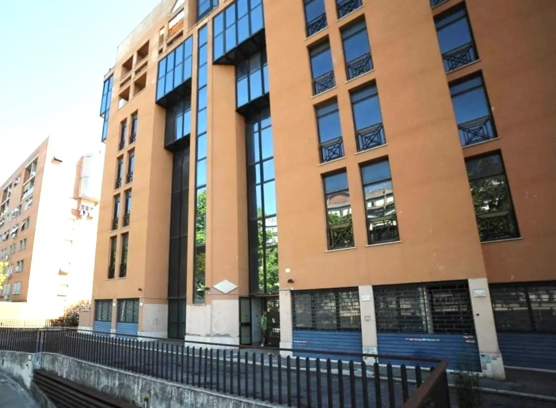 Immagine per Area verde in vendita a Roma viale Giorgio Morandi