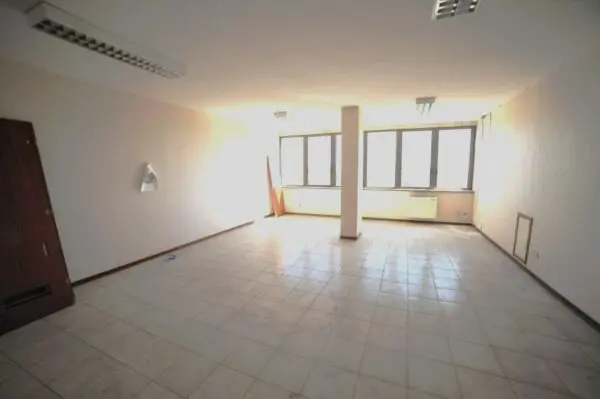 Immagine per Area verde in vendita a Roma viale Giorgio Morandi
