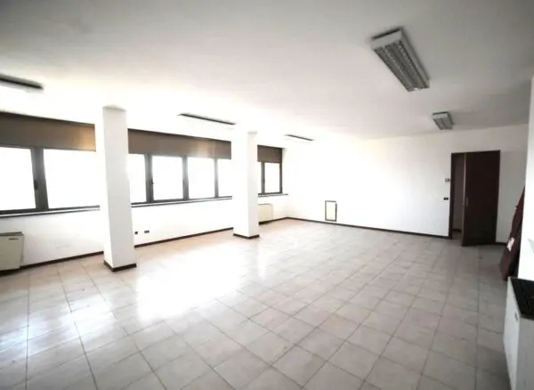 Immagine per Area verde in vendita a Roma viale Giorgio Morandi