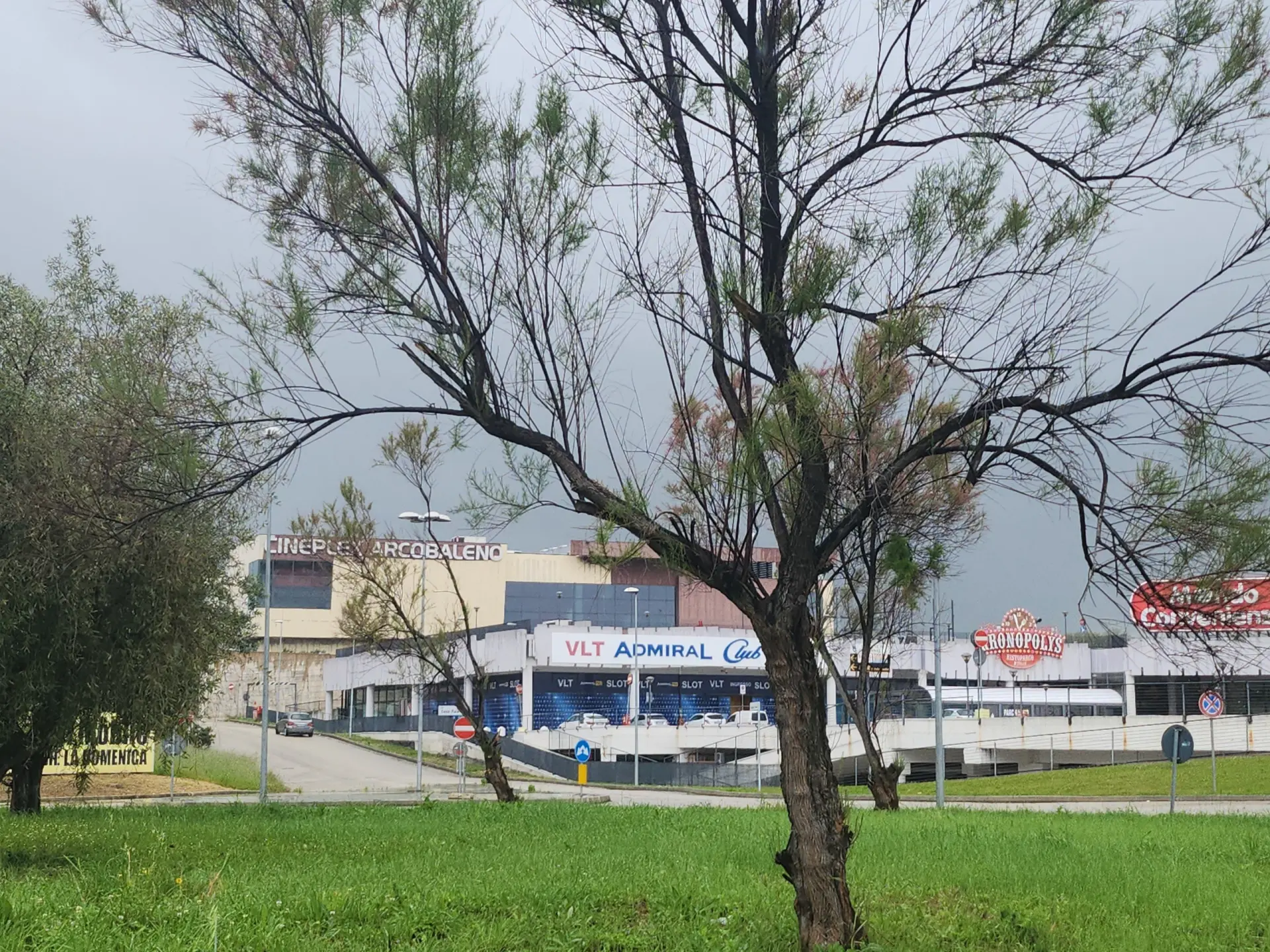 Immagine per Palazzo - Stabile in vendita a Colonnella via Contrada Vibrata