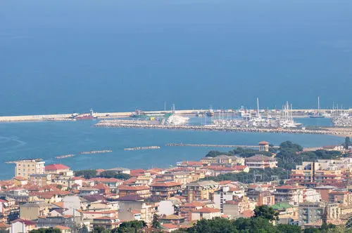 Albergo 48, Porto San Giorgio
