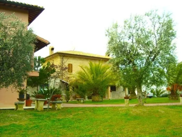 Villa Trifamiliare via Sp 1b, Ancarano