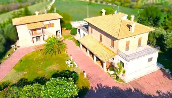 Villa Trifamiliare via Sp 1b, Ancarano