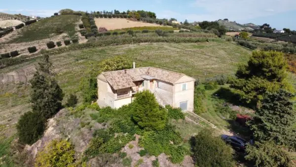 Villa Trifamiliare via Contrada Monterone, Monteprandone