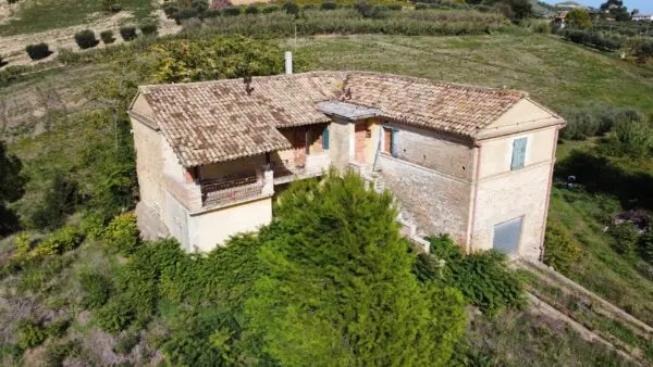 Villa Trifamiliare via Contrada Monterone, Monteprandone