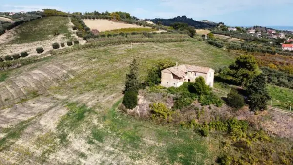 Villa Trifamiliare via Contrada Monterone, Monteprandone